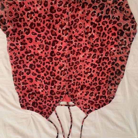 Top - Picture 1 of 1